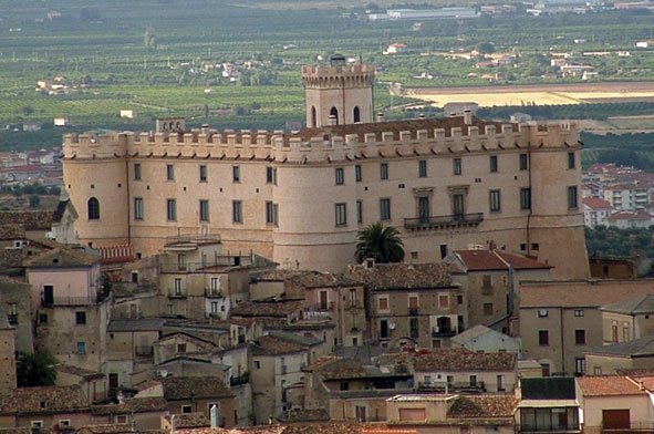 A Corigliano alla scoperta del Castello Ducale, il più bello della Calabria 