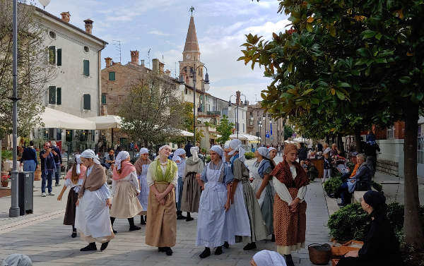 "Mare Nostrum”: il 4, 5 e 6 ottobre 2019, con un’intera piazza dedicata ai bambini e la presenza di grandi chef "Mare Nostrum”: il 4, 5 e 6 ottobre 2019, con un’intera piazza dedicata ai bambini e la presenza di grandi chef