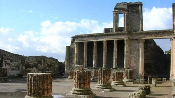 Stasera in TV: "L'ultimo giorno a Pompei", le storie sepolte della grande eruzione