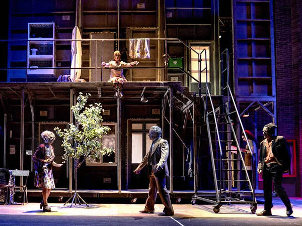 Arriva al Piccolo Teatro Strehler "Rumori Fuori Scena"