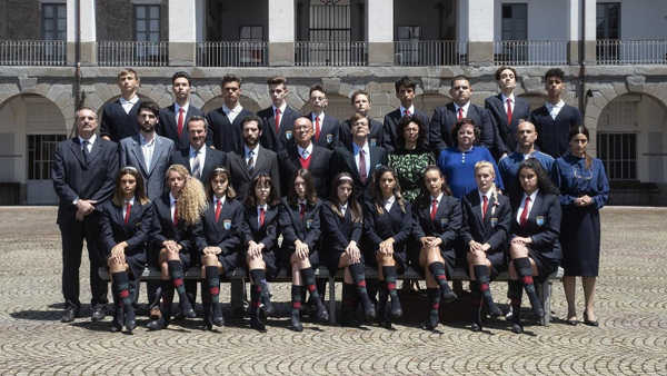 Stasera in TV: "Il Collegio". Nell'ultimo appuntamento cresce l'ansia in vista degli esami