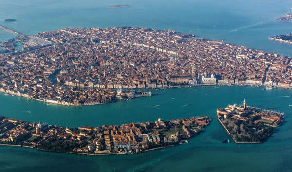 Stasera in TV: Venezia, il futuro tra globalizzazione e fragilità
