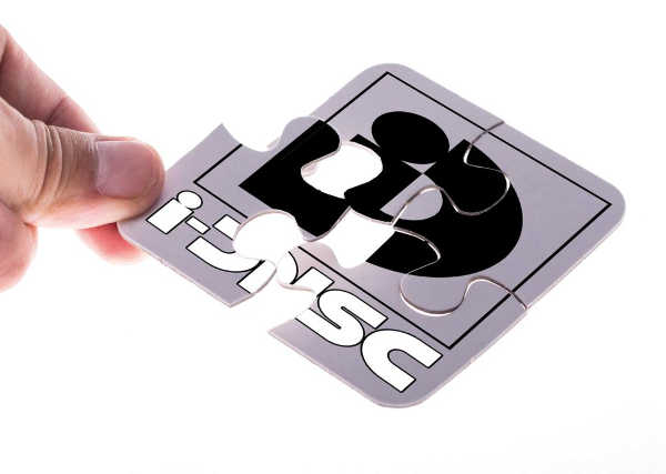 i - DISC: nel mercato musicale arriva il nuovo dispositivo di fruizione musicale che coniuga il fisico con il digitale.