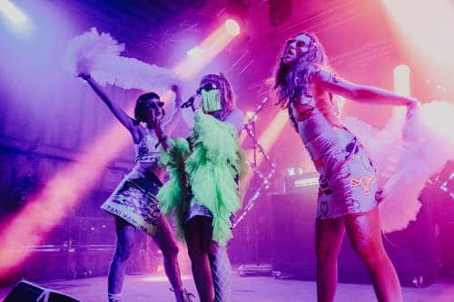 Inarrestabile M¥SS KETA: da Bologna a Milano, le ultime date del tour con misteriosi special guest