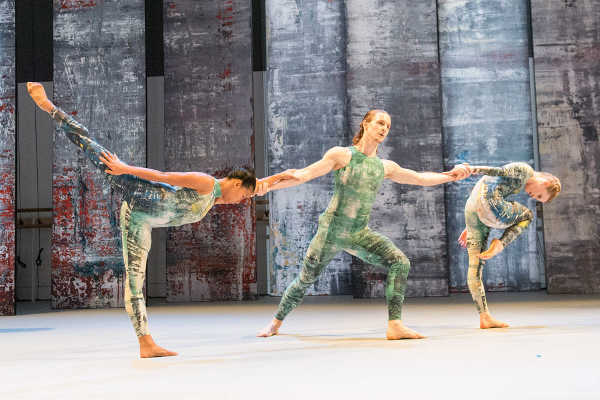 Romaeuropa: per i 100 anni di Cunningham il 17 novembre in scena RAMBERT EVENT con la musica live di Philip Selway dei Radiohead