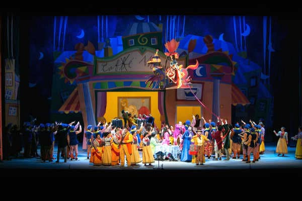 "La bohème" di Puccini, nella versione colorata e giocosa del regista Augusto Fornari e del pittore Francesco Musante, al Teatro Carlo Felice