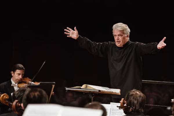 "Così parlò Zarathustra "Claus Peter Flor dirige Beethoven e Strauss con Christian Blackshaw al pianoforte