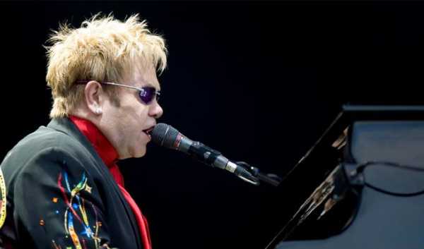 Stasera in TV: Discovering Music: Elton John