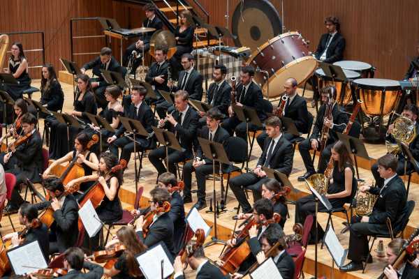 L'Orchestra Sinfonica del Conservatorio di Milano diretta da Roberto Abbado in concerto