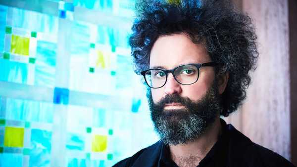 SIMONE CRISTICCHI e l'Orchestra della Magna Grecia al teatro Fusco di Taranto