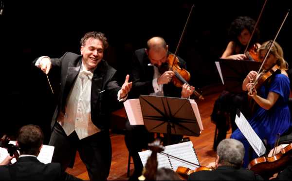 Il mandolino di Avi Avital incontra gli archi di Santa Cecilia