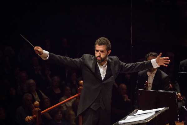 Omer Meir Wellber dirige la Nona Sinfonia di Beethoven per l'inaugurazione della stagione sinfonica 2020 Omer Meir Wellber dirige la Nona Sinfonia di Beethoven per l'inaugurazione della stagione sinfonica 2020
