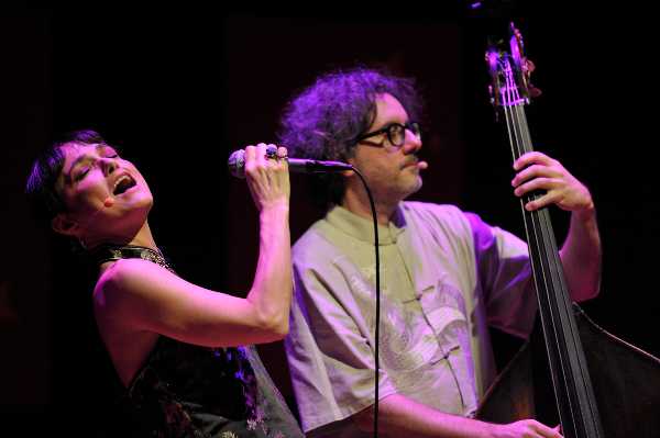 Musica Nuda: Petra Magoni e Ferruccio Spinetti in TURANDÓ