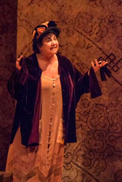 "Persone naturali e strafottenti" con Marisa Laurito al Teatro Vittoria