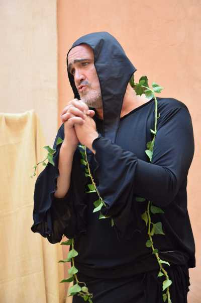 IL PLUTO, al Teatro delle Arti Firenze Alessandro Calonaci rilegge in chiave ironica la commedia di Aristofane