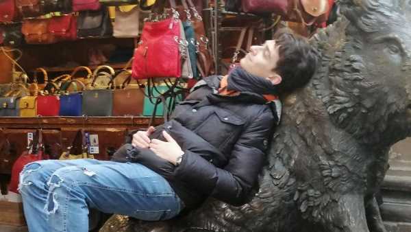 Stasera in TV: "#Explorers". A Firenze con il giovane attore Mirko Bongi