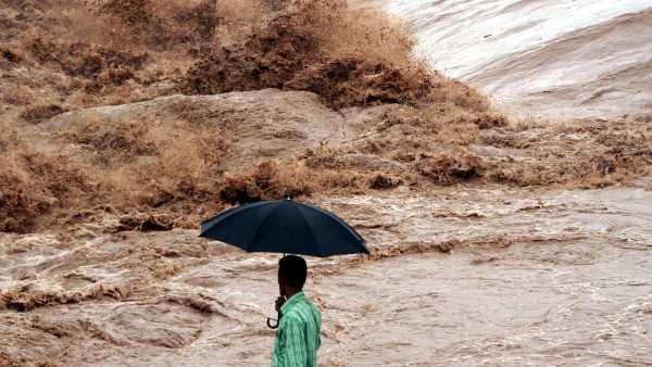 Oggi in TV: "Le terre del monsone". Il diluvio