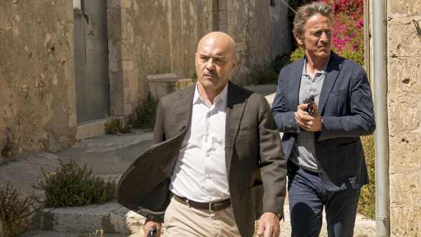 Stasera in TV: "Il Commissario Montalbano". La rete di protezione