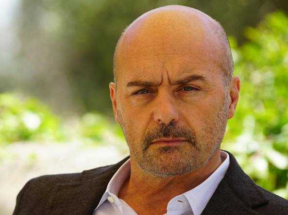 Stasera in TV: "Movie Mag". L'intervista a Luca Zingaretti, il ricordo di Ennio Flaiano e i film in sala Stasera in TV: "Movie Mag". L'intervista a Luca Zingaretti, il ricordo di Ennio Flaiano e i film in sala