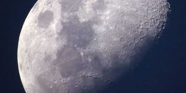 Oggi in TV: "Moon". Illuminati dalla Luna