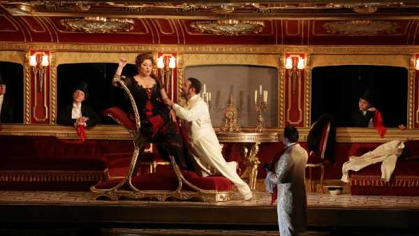 Stasera in TV: "Prima della Prima". Manon Lescaut al Teatro alla Scala