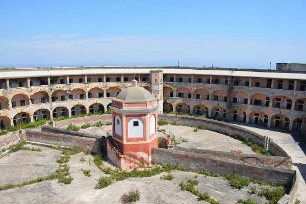 Stasera in TV: "I grandi dimenticati". Il carcere di Santo Stefano