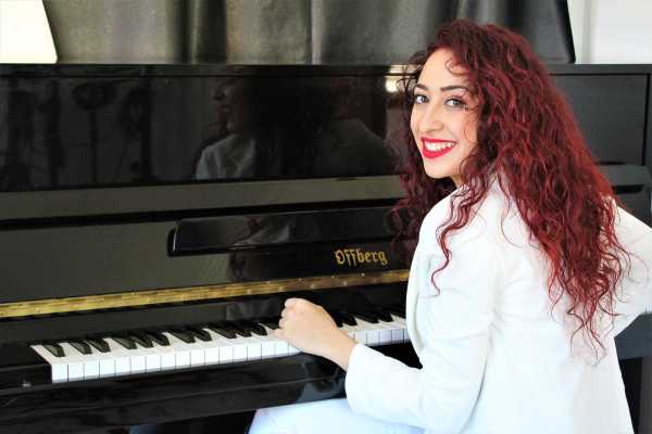 Online il video di "VIVERE A METÀ", il primo brano di VERONICA PERSEO, cantante sarda vincitrice di "Tali e Quali"