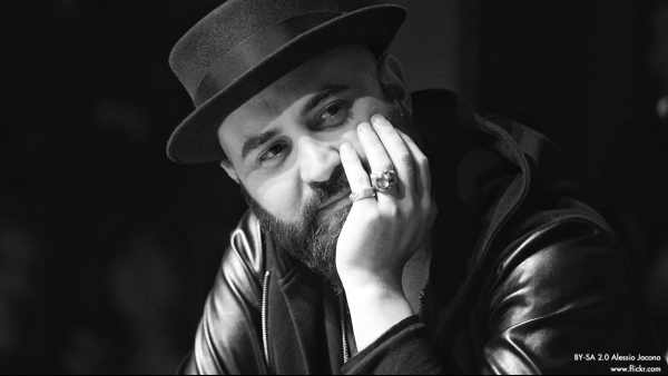Oggi in RADIO: "#iorestoacasa su Radio2 con Giuliano Sangiorgi e il "Concertone" del primo maggio".  Collegamenti con i conduttori e gli artisti sulla piattaforma Facebook del canale radio