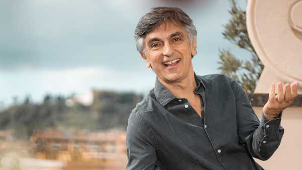 Stasera in TV: "La comicità con "Sogni e bisogni" su Rai2".  Secondo appuntamento in prima serata per "Salemme il bello della diretta" 