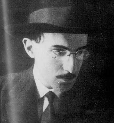 Oggi in TV: "Il "Punto di svolta" di Edoardo Camurri". Su Rai3 un ritratto di Fernando Pessoa