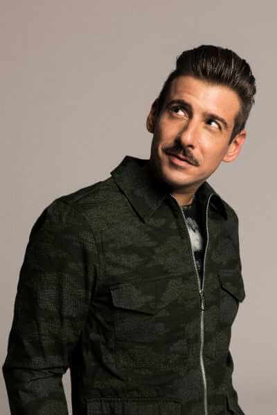 Francesco Gabbani: il singolo "Viceversa” certificato platino. Il video supera i 34 milioni di views