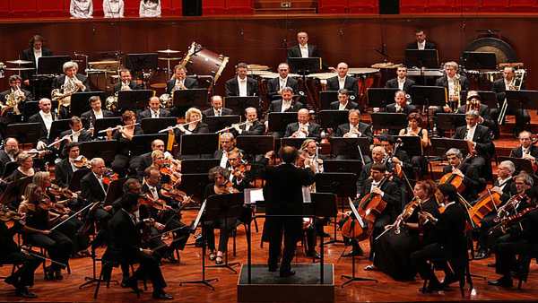 Oggi in TV: "Grandi interpreti per una nuova settimana di musica". Si apre con Sol Gabetta e l'Orchestra Rai
