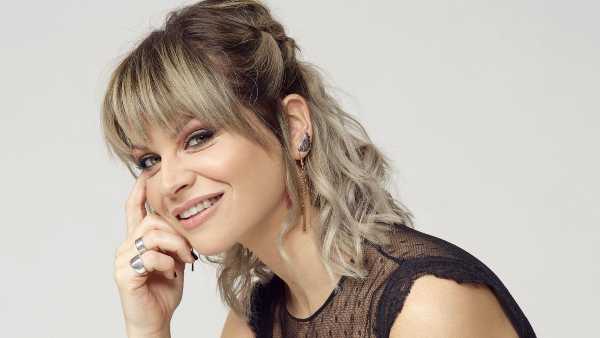 Stasera in TV: "7 donne AcCanto a te". Protagonista Alessandra Amoroso