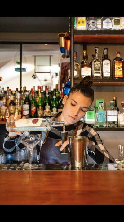 "Drink cinema": MIDNIGHT IN PARIS, ispirato al film di Woody Allen, di Vanessa Vecchio, proprietaria e bartender di Oliva.co di Catania
