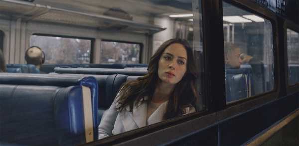 Stasera in TV: "Tratto dal libro omonimo il thriller "La ragazza del treno" su Rai Movie". Emily Blunt diretta da Tate Taylor per una scoperta inquietante