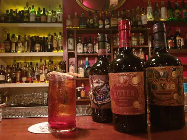 Drink Cinema - BUBBLES NEGRONI ispirato a 'Odio l'estate', con Aldo, Giovanni e Giacomo, di Andrea Pomo bartender del The Jerry Thomas Speakeasy di Roma