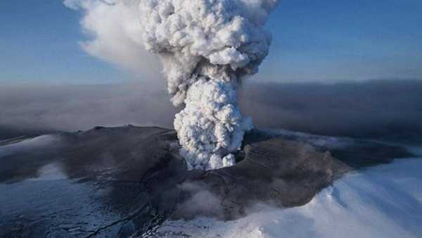 Oggi in TV: ""I vulcani dell'Islanda" pronti a risvegliarsi". I giganti addormentati su Rai5