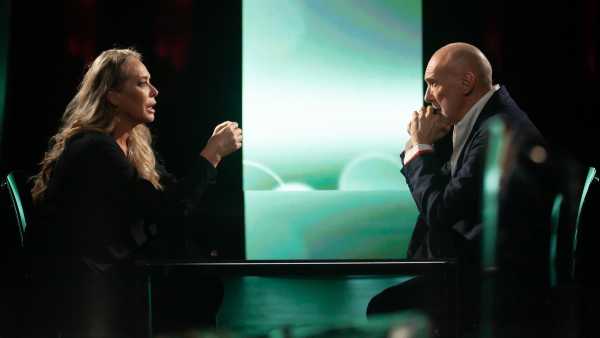 Stasera in TV: "Parte su Rai Premium la quarta edizione di Uniche".  Barbara De Rossi prima delle otto protagoniste
