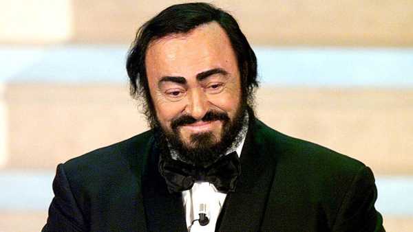 Stasera in TV: " "Pavarotti", il film-documentario di Ron Howard su Rai 1". Ritratto del grande tenore italiano Stasera in TV: " "Pavarotti", il film-documentario di Ron Howard su Rai 1".  Ritratto del grande tenore italiano