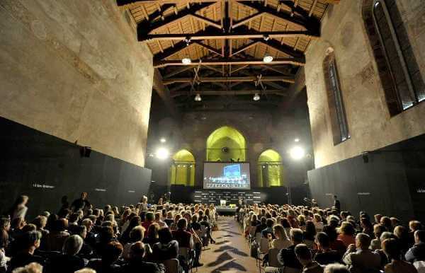 FESTIVAL VICINO/LONTANO e PREMIO TERZANI 2020: arrivederci nel prossimo autunno, ma DAL 18 AL 22 MAGGIO arriva VICINO/LONTANO ON un'agorà digitale sui temi post pandemia