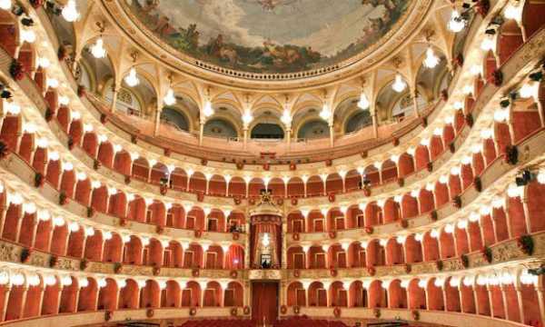 Oggi in TV: "Un nuovo viaggio musicale tra i Teatri e i Festival italiani". Al via su Rai5 (canale 23) con l'Opera di Roma