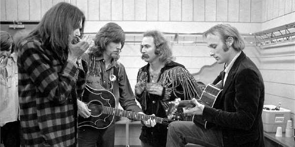 Stasera in TV: "Su Rai5 (canale 23) c'è "Ghiaccio bollente"". Crosby Stills Nash e le leggende di Laurel Canyon