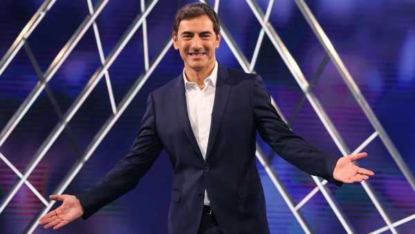 Oggi in TV: "Il ricordo di Ezio Bosso e la ripartenza a ItaliaSì, su Rai1". Marco Liorni ricorda il grande musicista