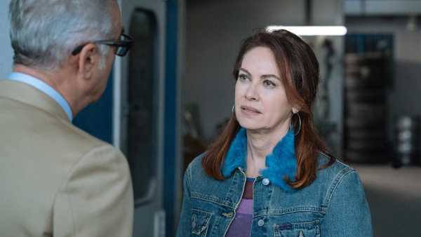 Stasera in TV: "Ultimo appuntamento su Rai1 con "Vivi e lascia vivere"". Con Elena Sofia Ricci e Massimo Ghini
