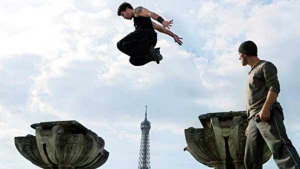 Stasera in TV: "Venerdì di adrenalina pura con la saga Banlieue 13 su Rai4 (canale 21)". I brividi e l'azione del parkour nel dittico firmato Luc Besson