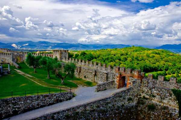 Riapre questo weekend la Rocca di Lonato del Garda, per una rilassante giornata all’aperto, fra natura e storia