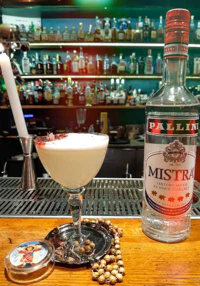 Drink Cinema: VERONA BEACH ispirato a “Romeo + Giulietta”, di Virginie Doucet bartender del Mad di Firenze