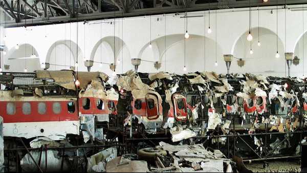 Stasera in TV: "Su Rai3 "Volo Itavia 870"". Uno Speciale condotto da Franco Di Mare
