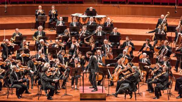 Oggi in TV: " L'Orchestra Sinfonica Nazionale Rai celebra Toscanini". Sul podio di Rai5 (canale 23) Michele Mariotti