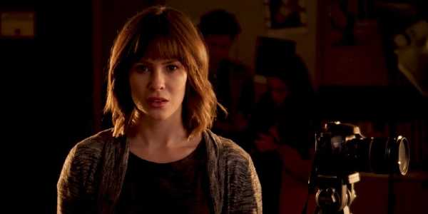Stasera in TV: "Su Rai2 "Scatti di follia", un thriller di Doug Campbell". Tra i protagonisti, Linsey Godfrey e Joshua Hoffman